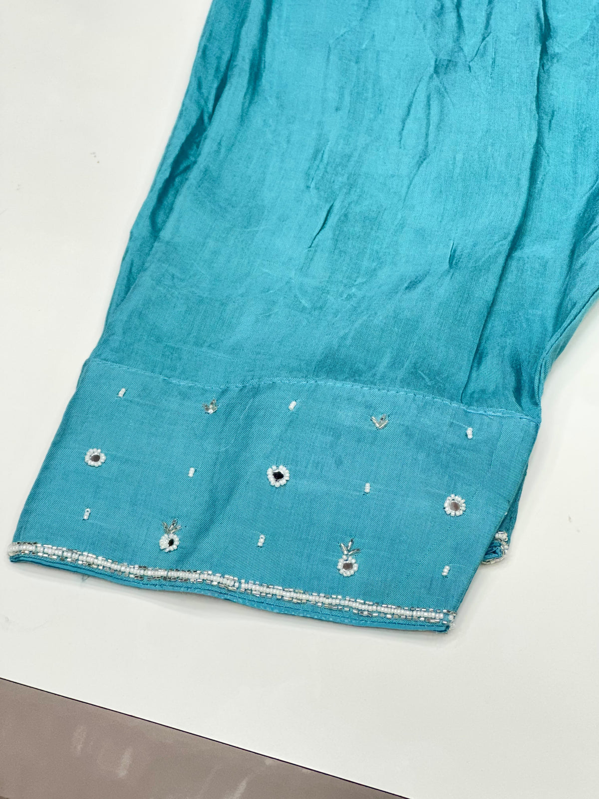 Pure Silk Handwork Kurta with Farsi Salwar & Chiffon Dupatta – Party Wear Three-Piece Set