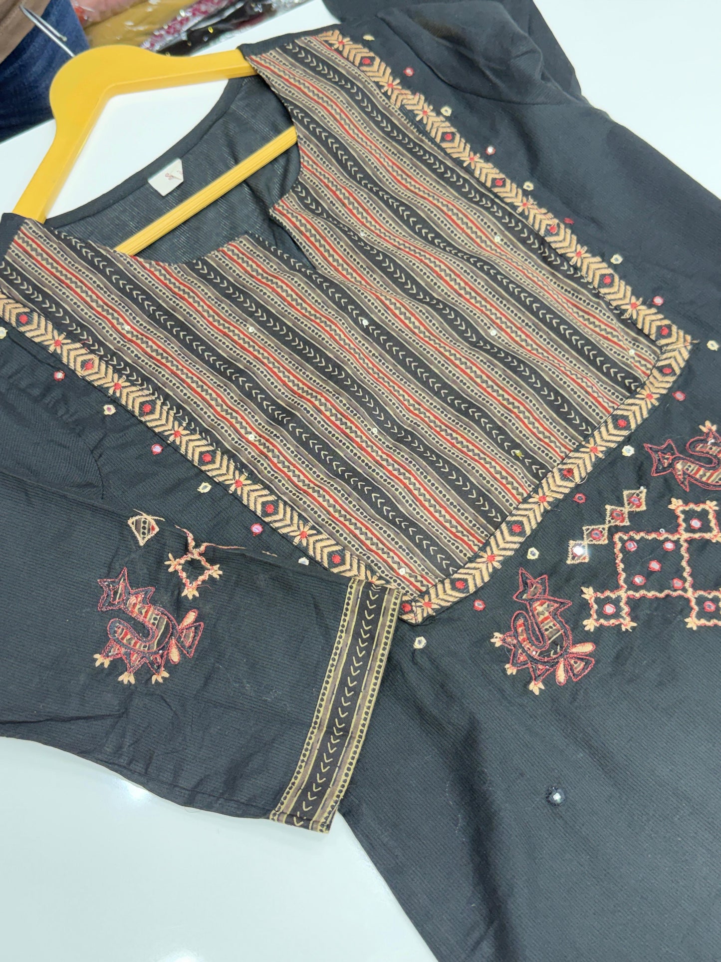 Women’s pure cotton 3 piece kurta set with combination of Jaipuri prints and solid colors