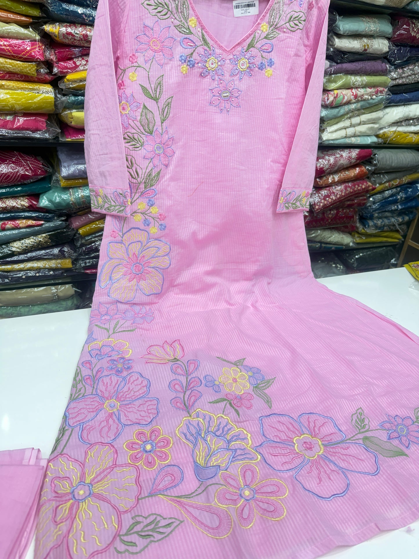 Pastel Pink Self-Texture Mul Cotton 3-Piece Kurta Pant Set with Dupatta & Lining | Floral Thread Work Summer Suit Set