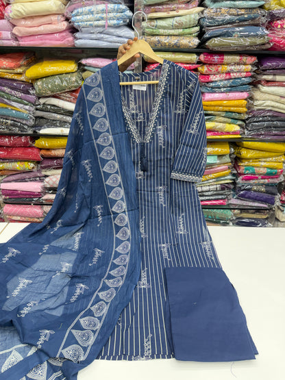 Women's Pure Cotton Printed 3-Piece Kurta Pant Set with Dupatta | Summer Comfort Ethnic Suit with Lace Work & Tassel Detailing RR1494