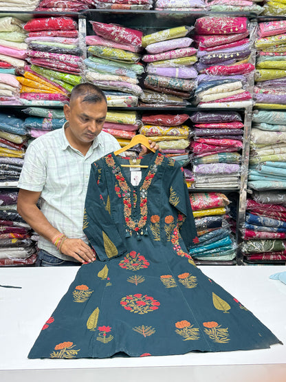 Handblock Printed Cotton 3-Piece Suit Set with Neck Embroidery
