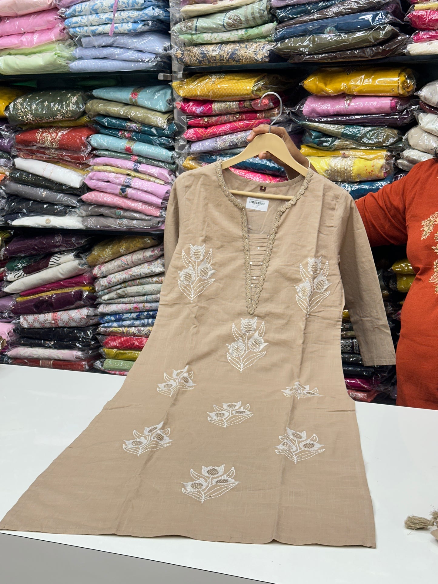 3 piece pure cotton kurta set classy and rich comfortable with thread work detailing all over the kurta RR1468