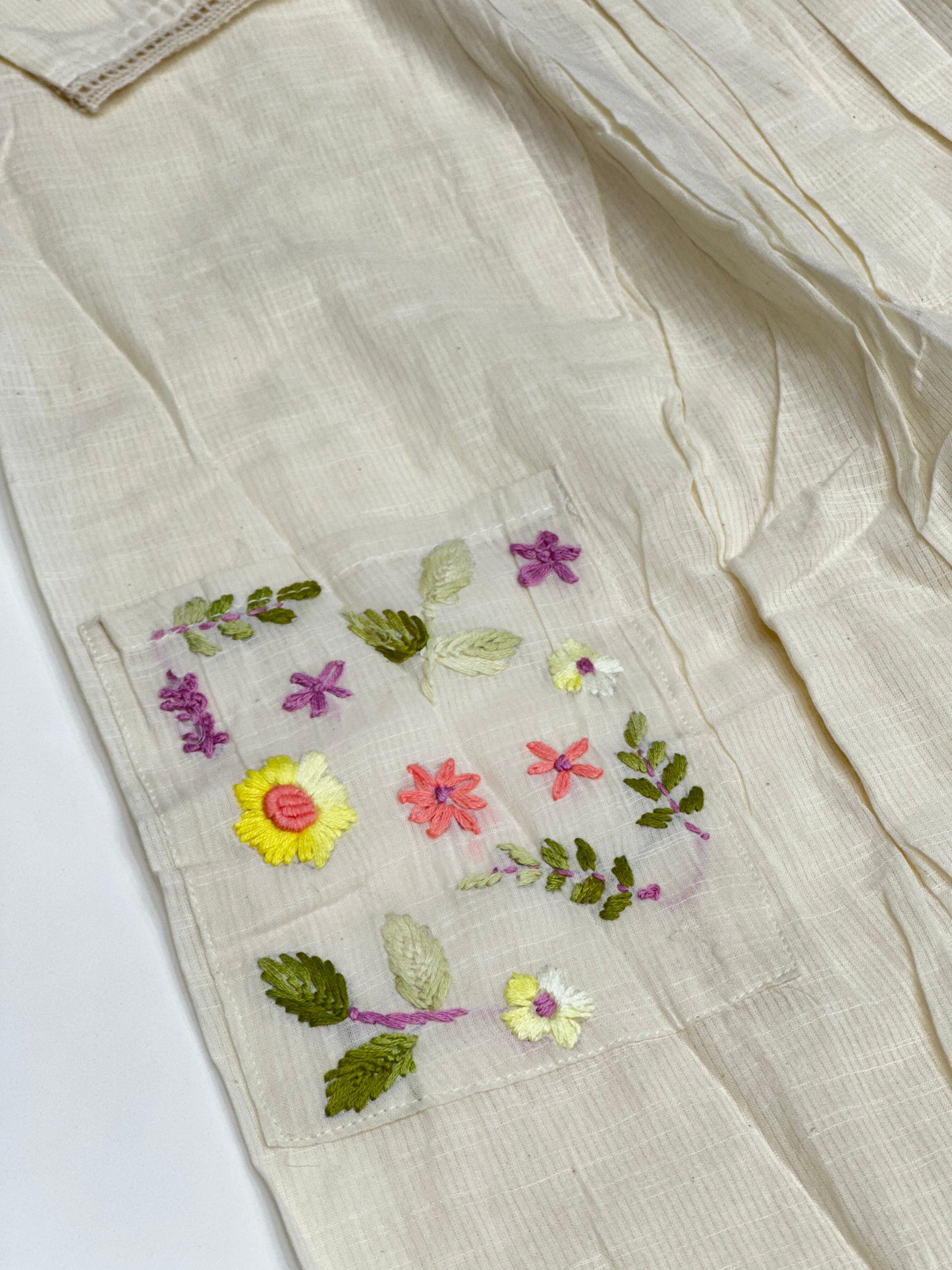 Off-White Doriya Mul Cotton 3-Piece Kurta Set with flower Embroidery & Floral doodle on Dupatta and Pockets | Premium Summer Ethnic Wear for Women