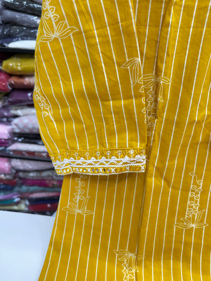 Women's Pure Cotton Printed 3-Piece Kurta Pant Set with Dupatta | Summer Comfort Ethnic Suit with Lace Work & Tassel Detailing RR1494