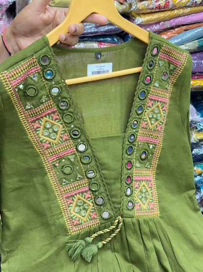 Pure cotton 3 piece kurta set with cross thread detailing On Neck RR1551
