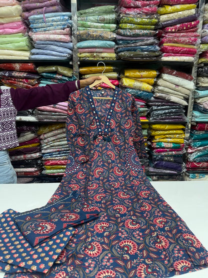 3 piece pure cotton kurta set with pocket , hand work detailing all over pocket and designer neck with floral block print