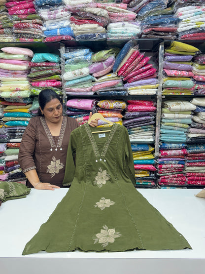 Pure cotton 3 piece kurta set with thread work detailing and hand painted dupatta