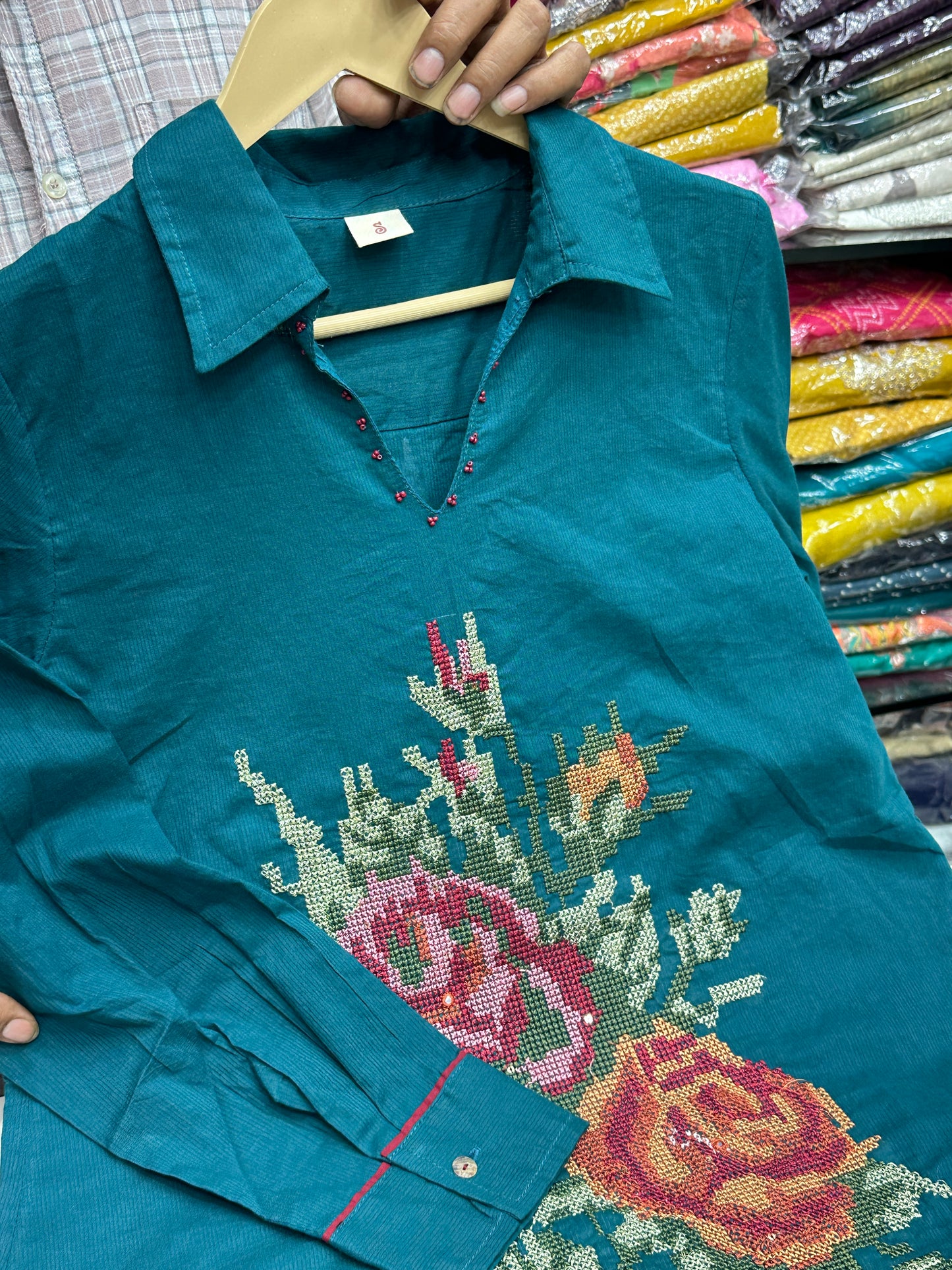 Premium Cotton co-ord with Crosh Stitched floral thread work  detailing on top with lining ( blue and brown )