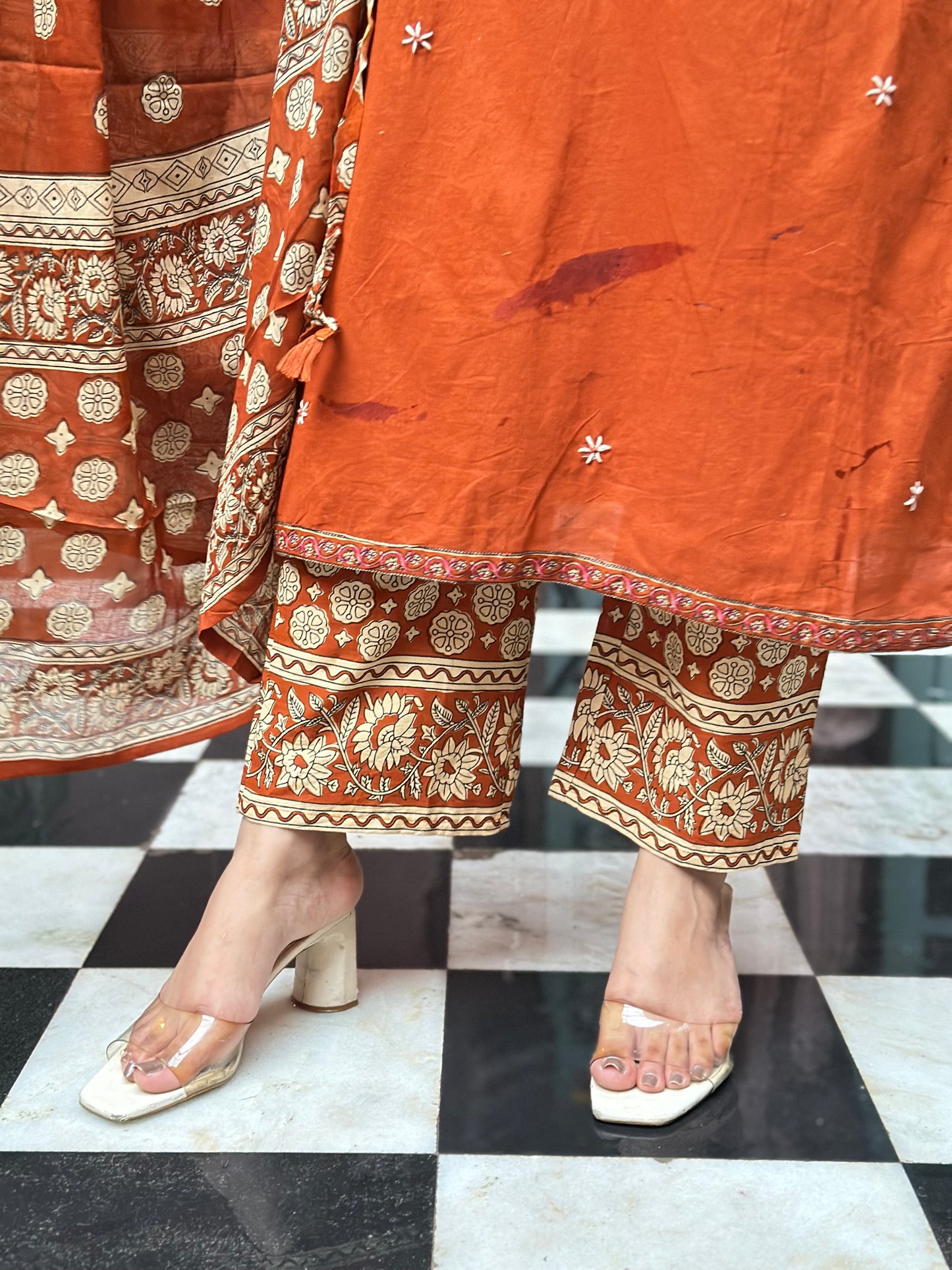 Women's Orange Pure Cotton Straight Kurta Set – Kantha Work & Printed Dupatta (RR1043-Orange)