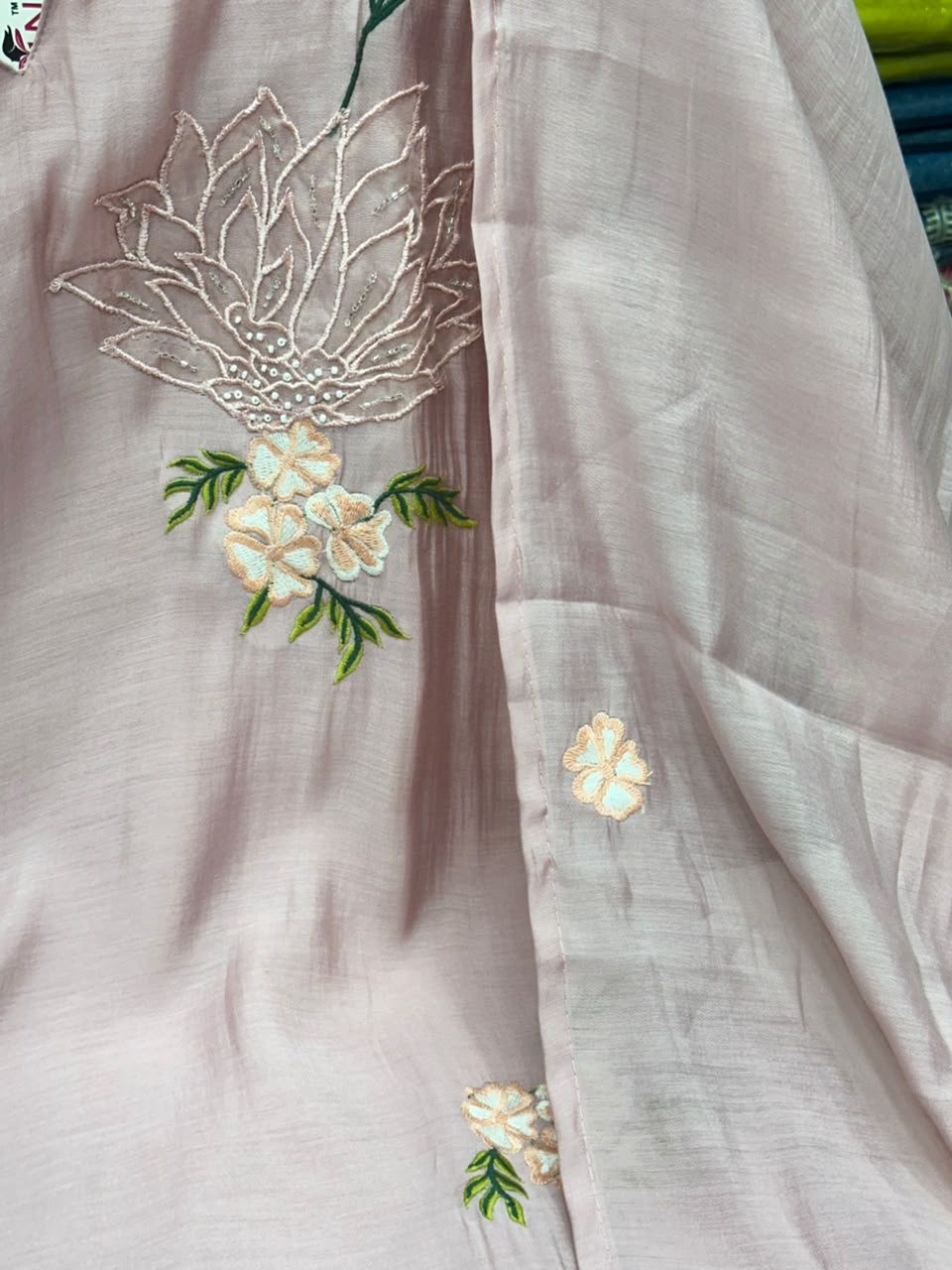 Straight Mul Chanderi 3 Piece Kurti Set with Lotus Thread and Bead Work – RR1639
