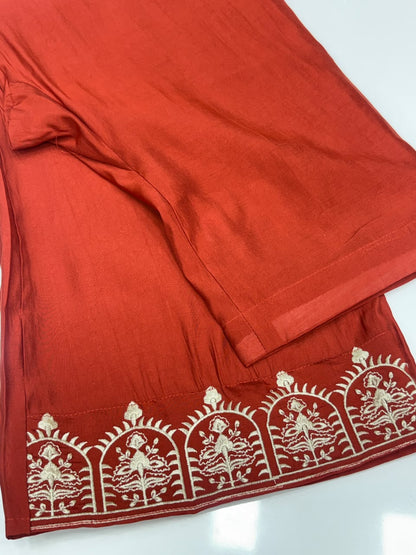 Mul Chanderi Straight 3 Piece Kurti Pant Set with Heavy Embroidery & Booti Dupatta – RR1663