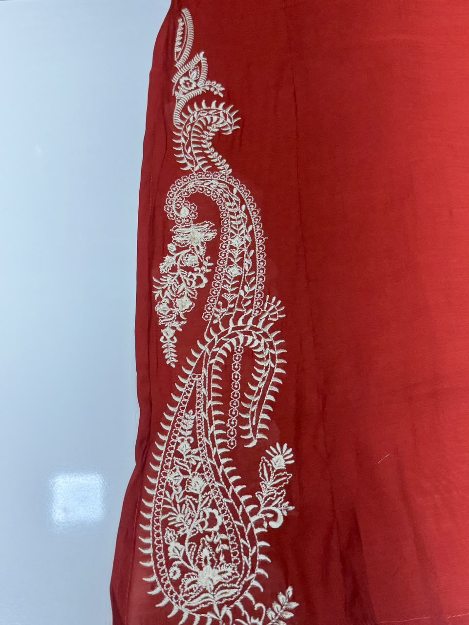 Mul Chanderi Straight 3 Piece Kurti Pant Set with Heavy Embroidery & Booti Dupatta – RR1663