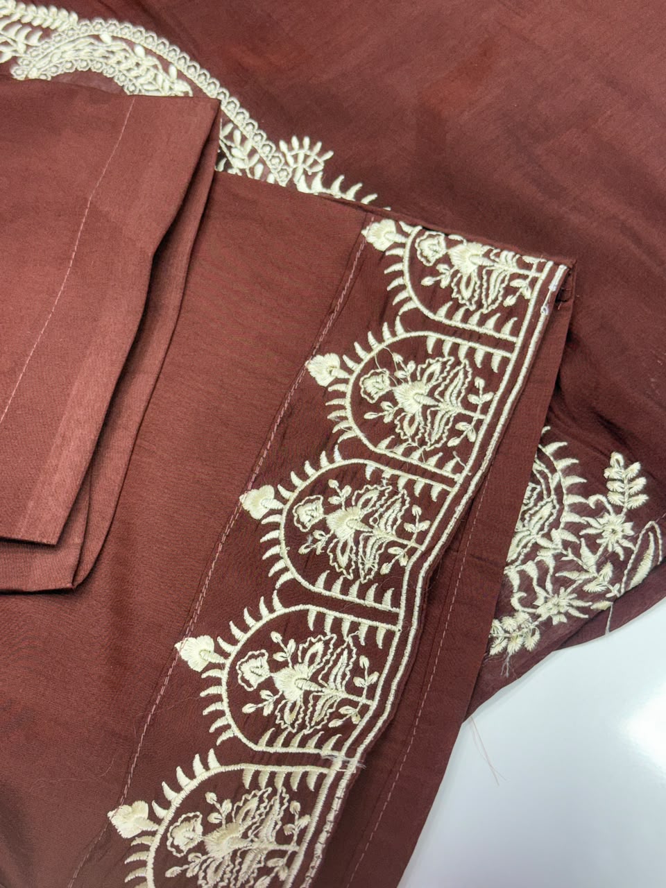 Mul Chanderi Straight 3 Piece Kurti Pant Set with Heavy Embroidery & Booti Dupatta – RR1663