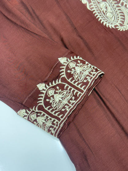 Mul Chanderi Straight 3 Piece Kurti Pant Set with Heavy Embroidery & Booti Dupatta – RR1663